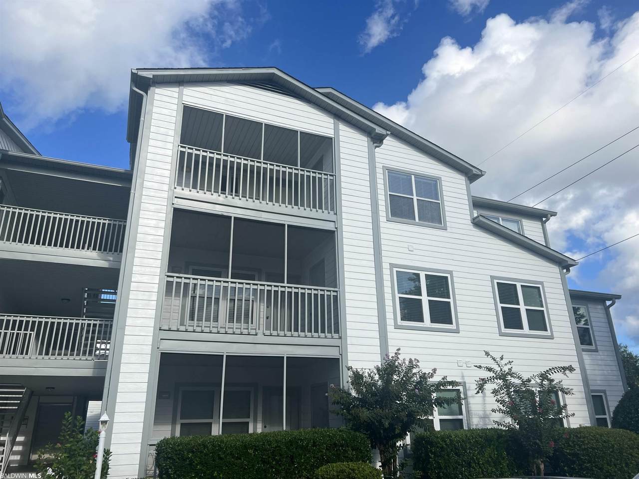 2200 2nd Street - Photo 1