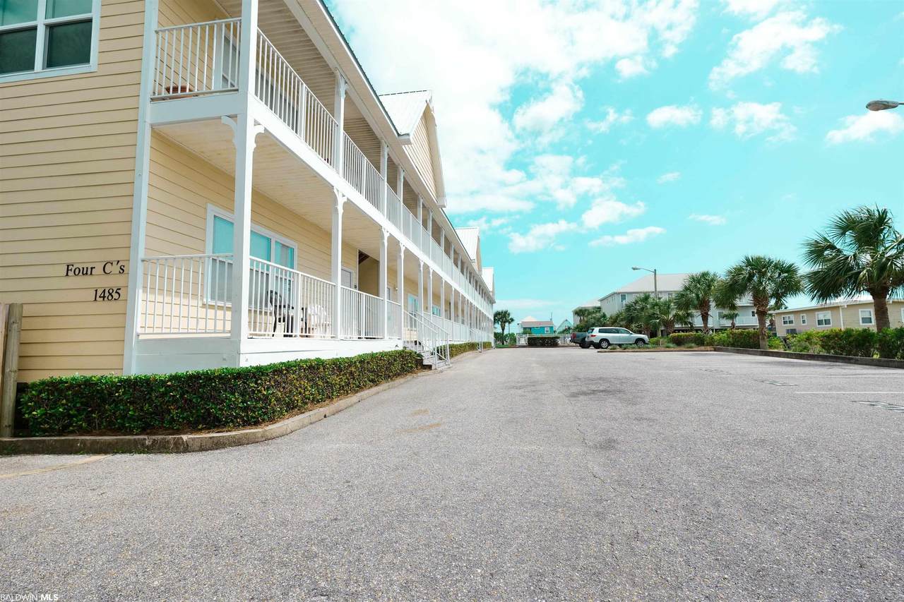 1485 Lagoon Avenue - Photo 1