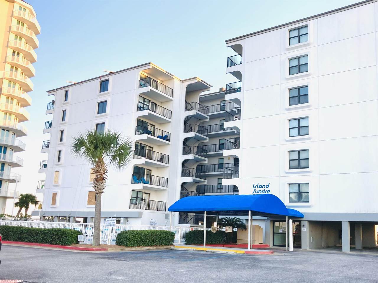 427 Beach Blvd - Photo 1