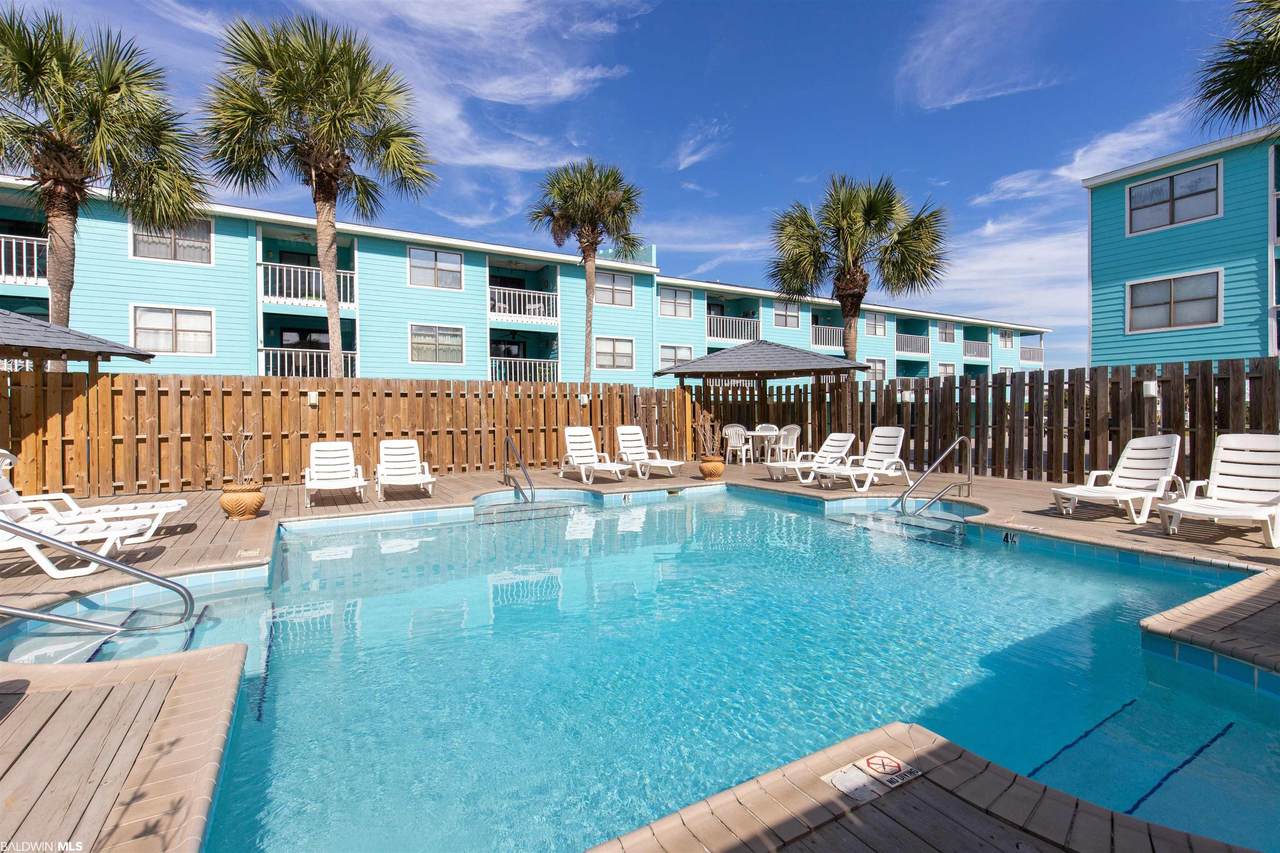 728 Beach Blvd - Photo 1