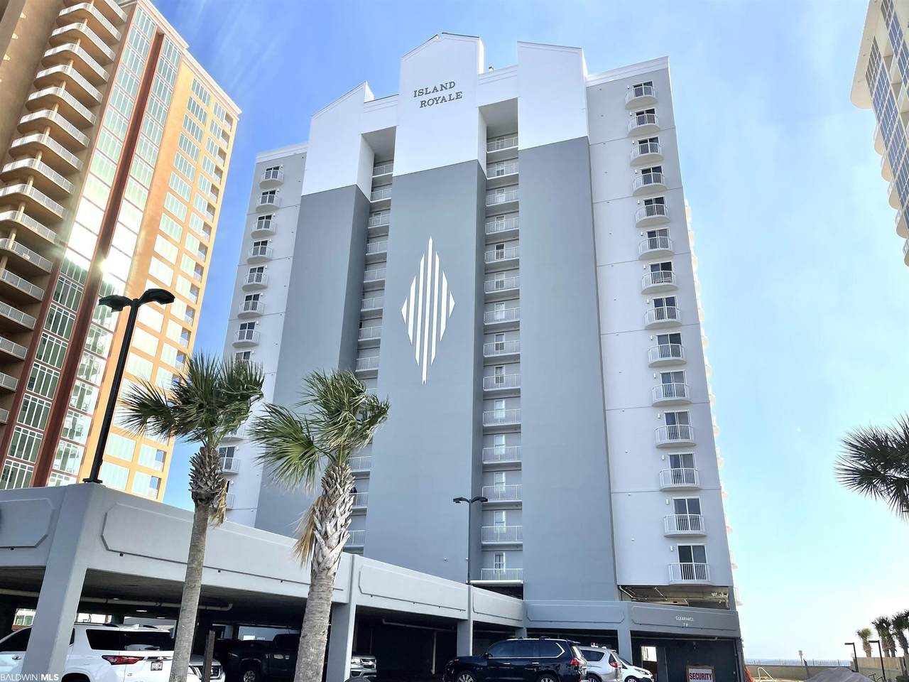 809 Beach Blvd - Photo 1