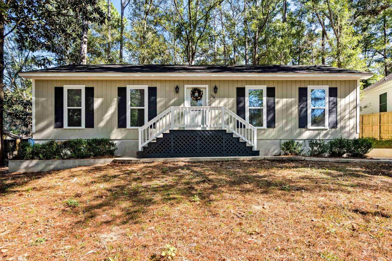 104 Creekside Drive - Photo 1