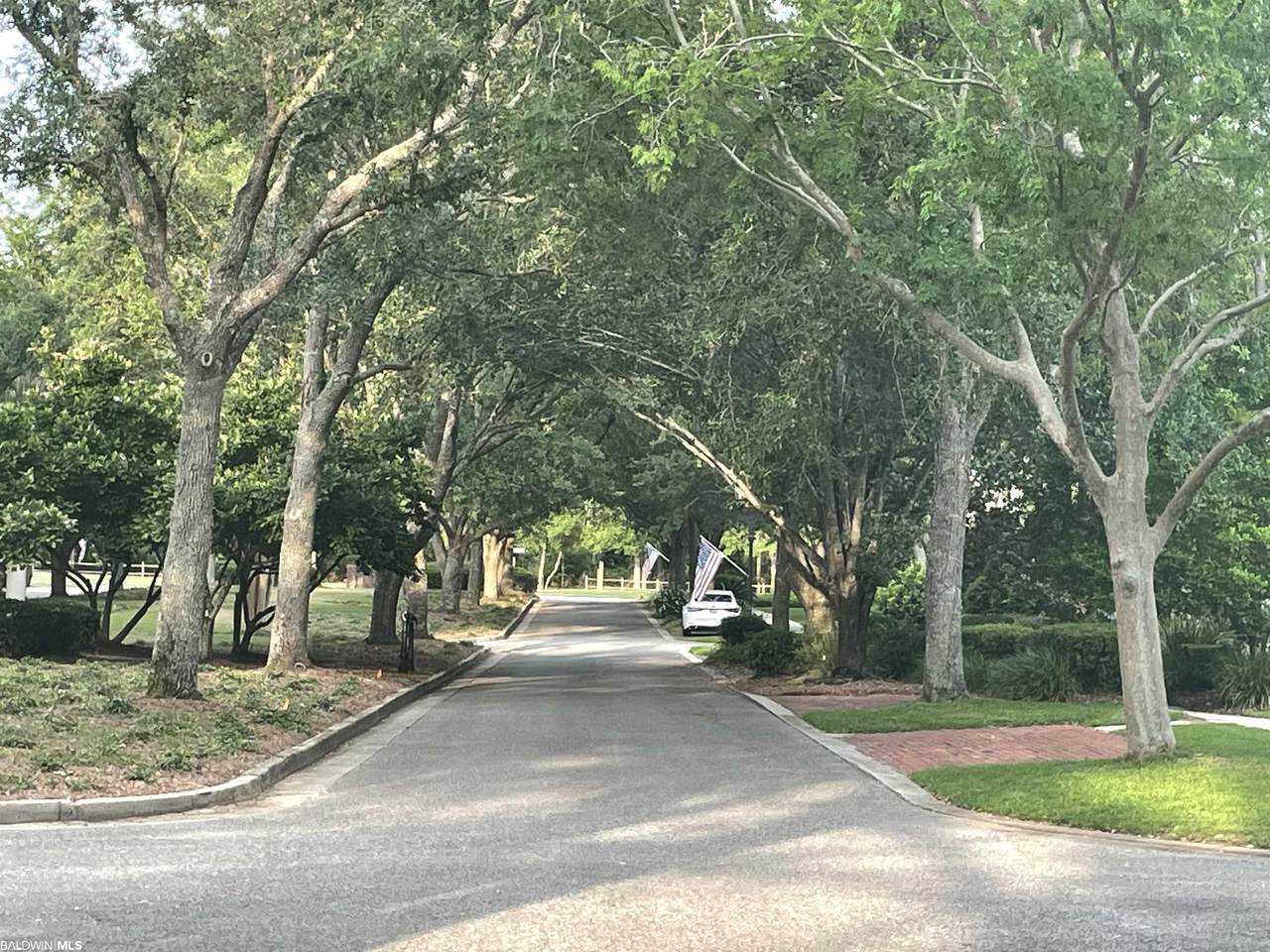 14 Savannah Square - Photo 1