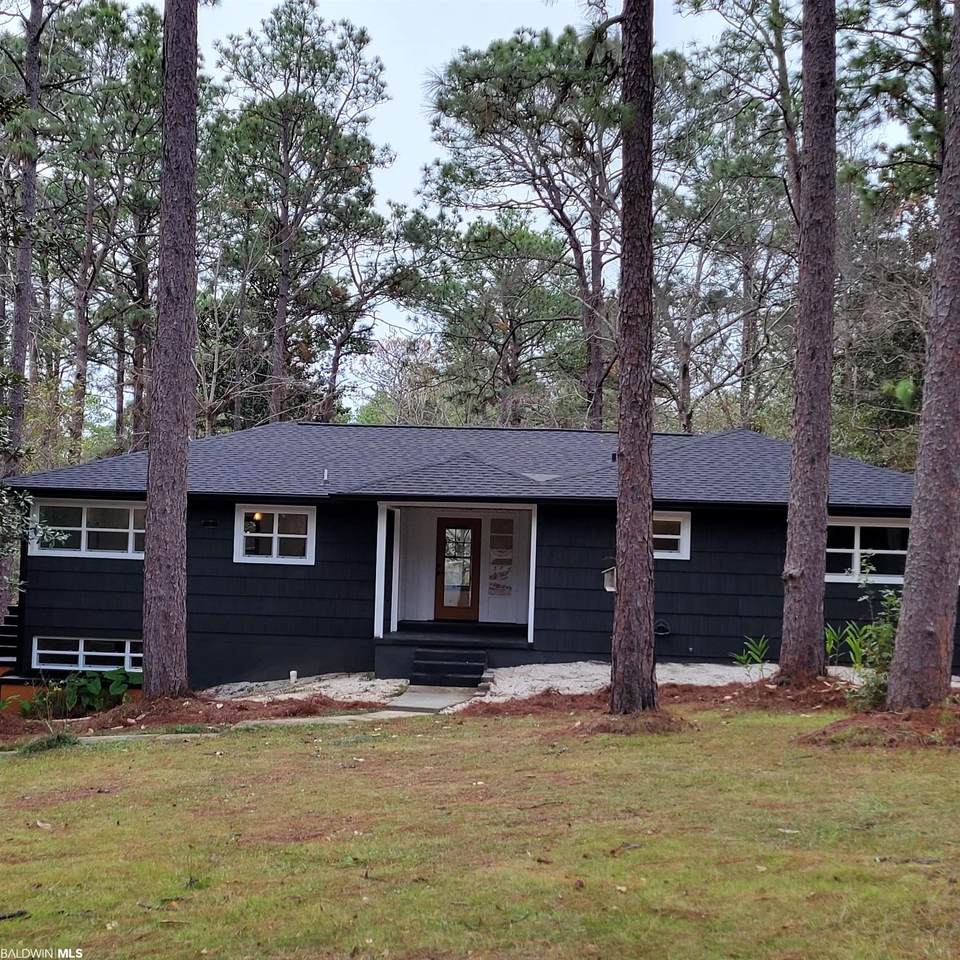 711 6th Street - Photo 1