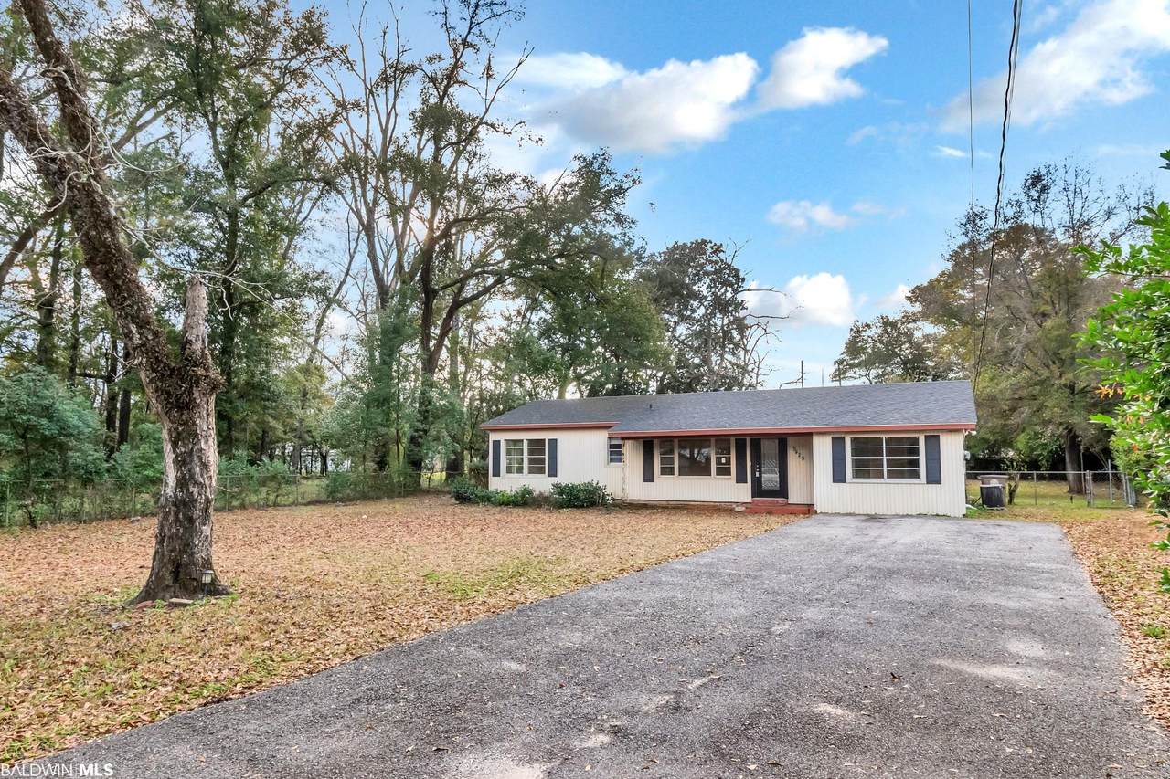 5429 Colonial Circle - Photo 1