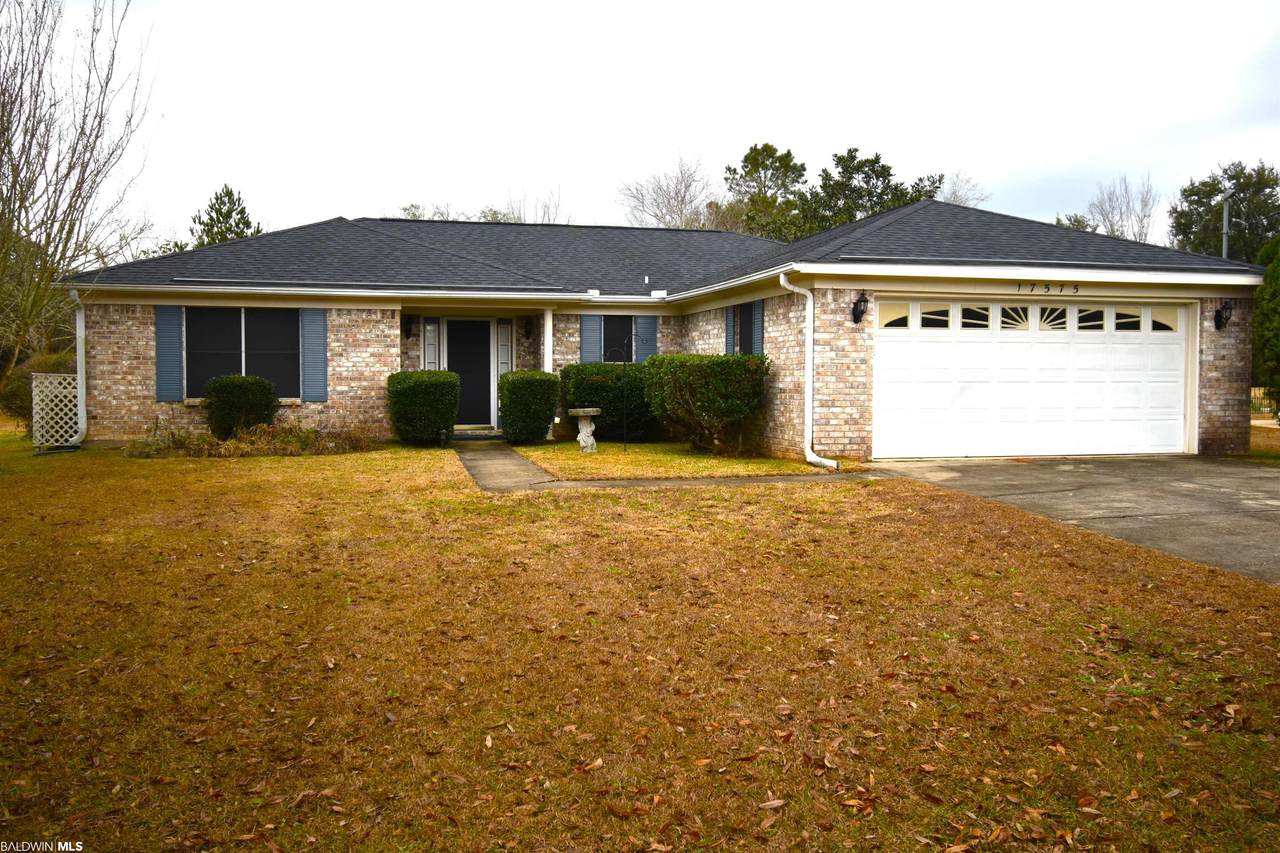 17575 Woodmere Court - Photo 1