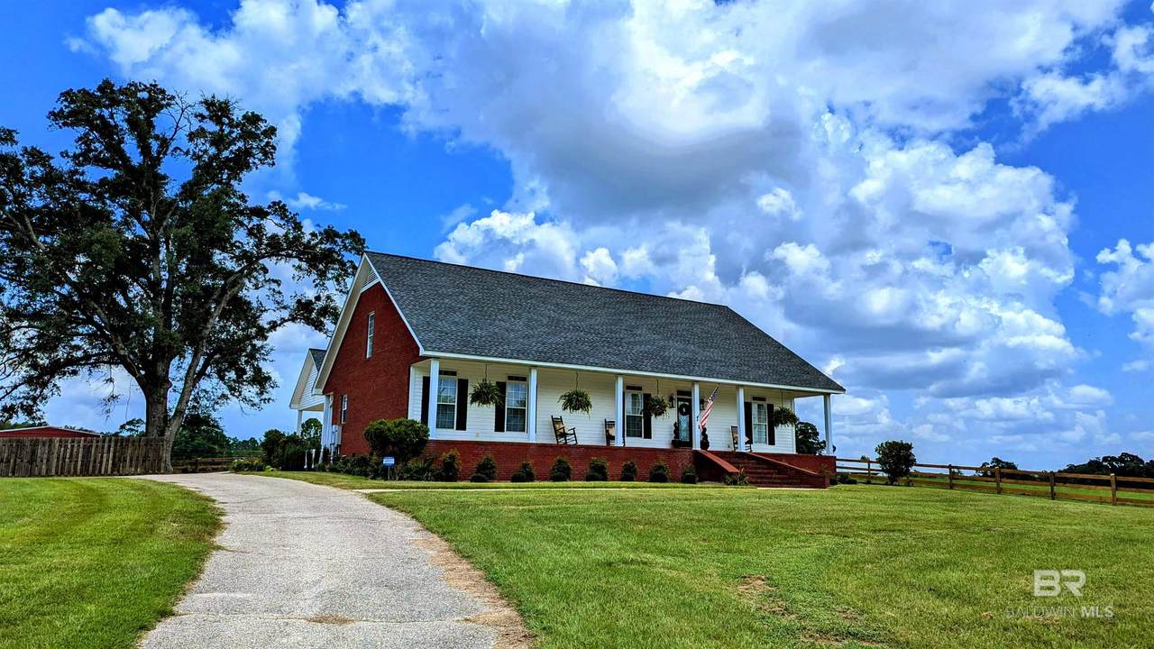 9175 St Stephens Avenue - Photo 1