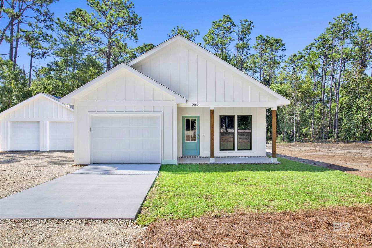 30604 Orange Street - Photo 1