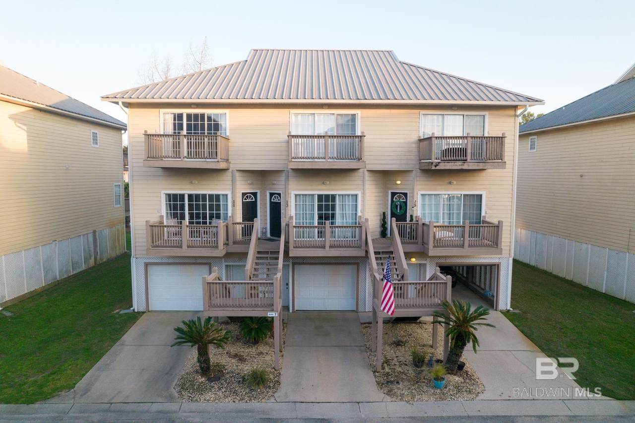 4 Yacht Club Drive - Photo 1