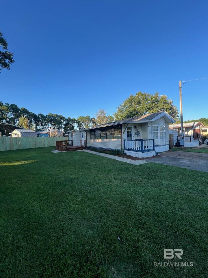 698 Escambia Loop - Photo 1