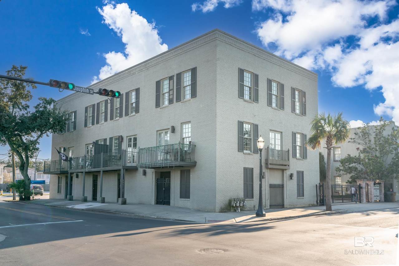 701 Dauphin Street - Photo 1