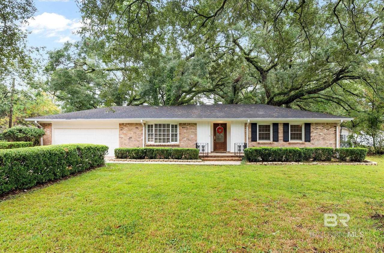 1110 Main Street - Photo 1