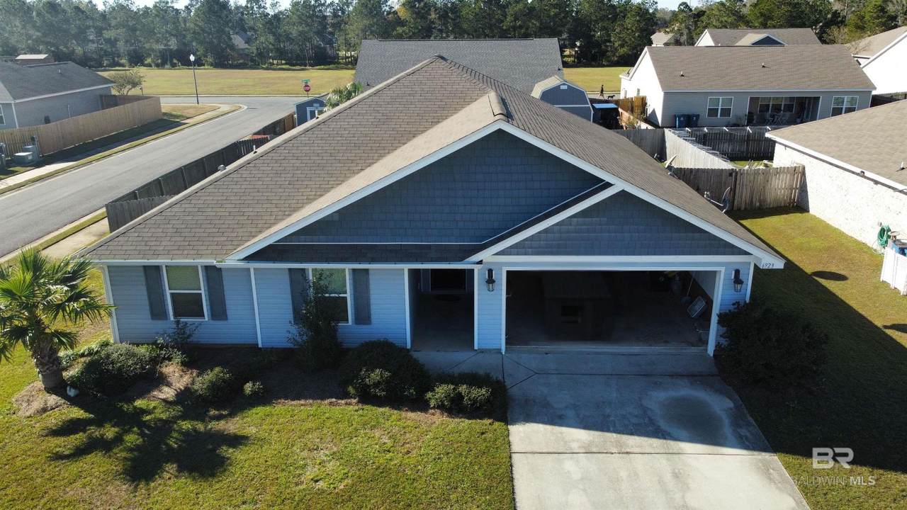 6923 Crimson Ridge Street - Photo 1