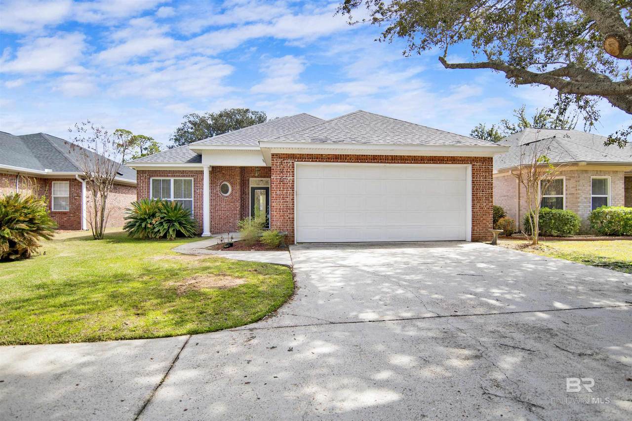 125 Lagoon Drive - Photo 1