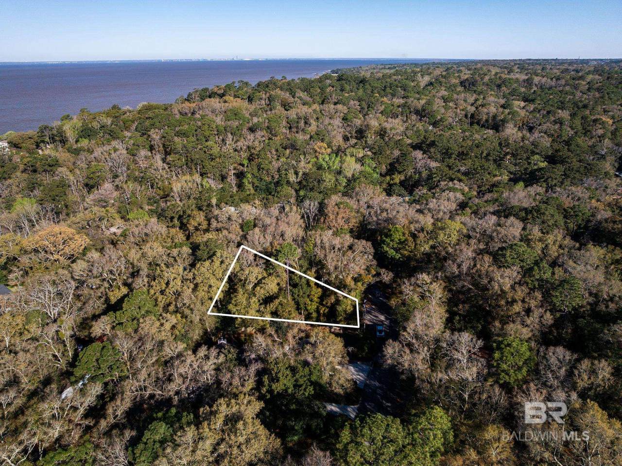 22853 Clearwater Circle - Photo 1
