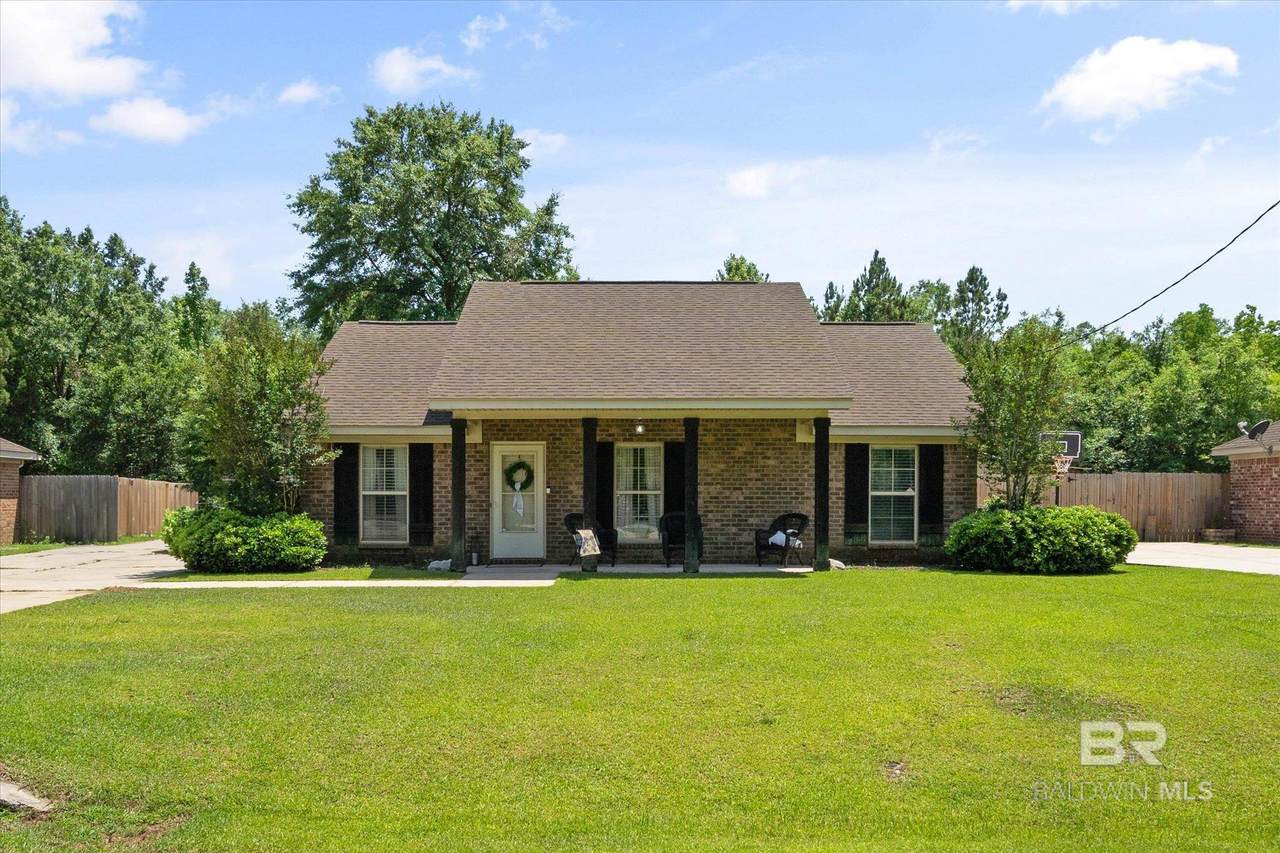 1411 Creola Axis Loop - Photo 1