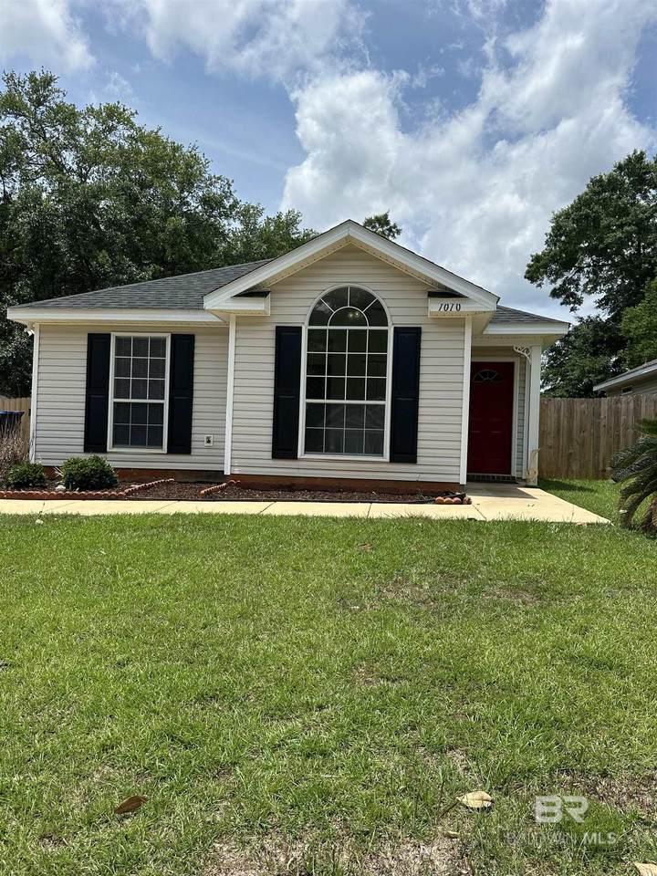 1010 Hamilton Bridges Drive - Photo 1