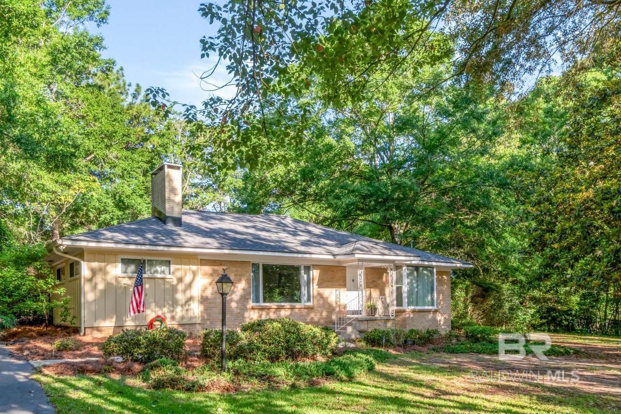 306 Thornton Place - Photo 1