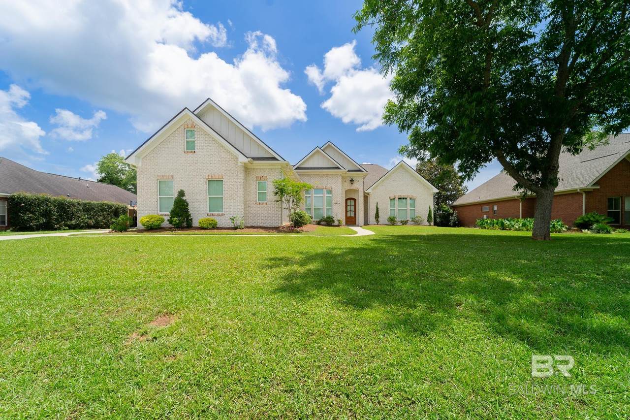 24936 Bosbyshell Avenue - Photo 1
