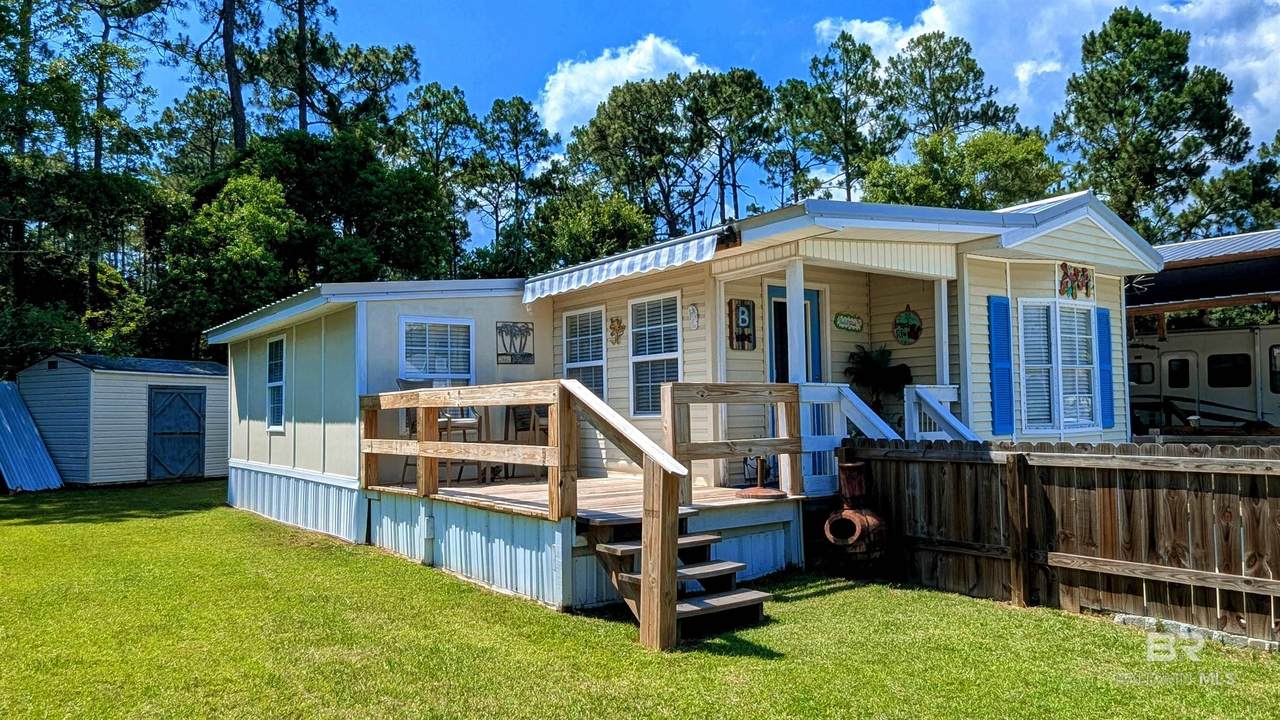 282 Buena Vista Circle - Photo 1