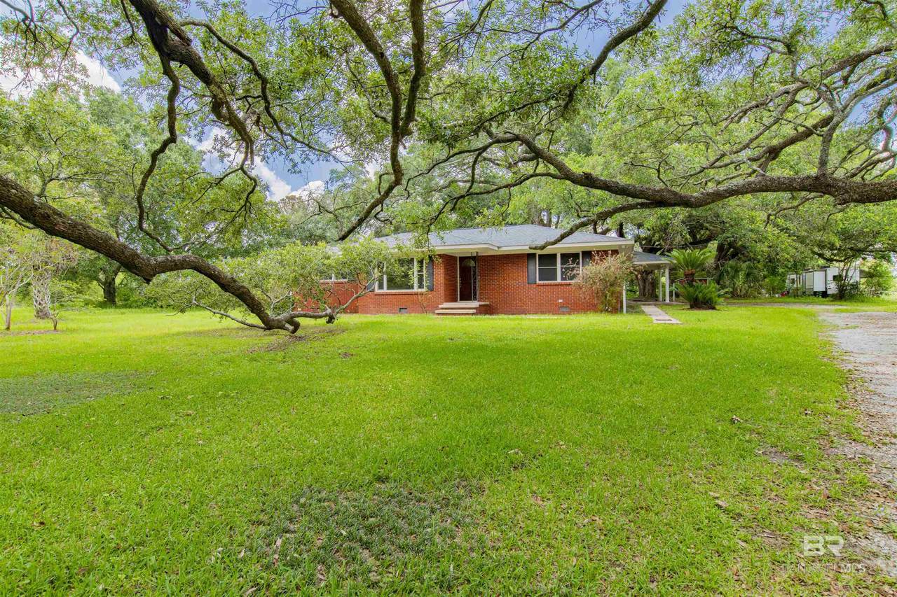 18347 Underwood Road - Photo 1