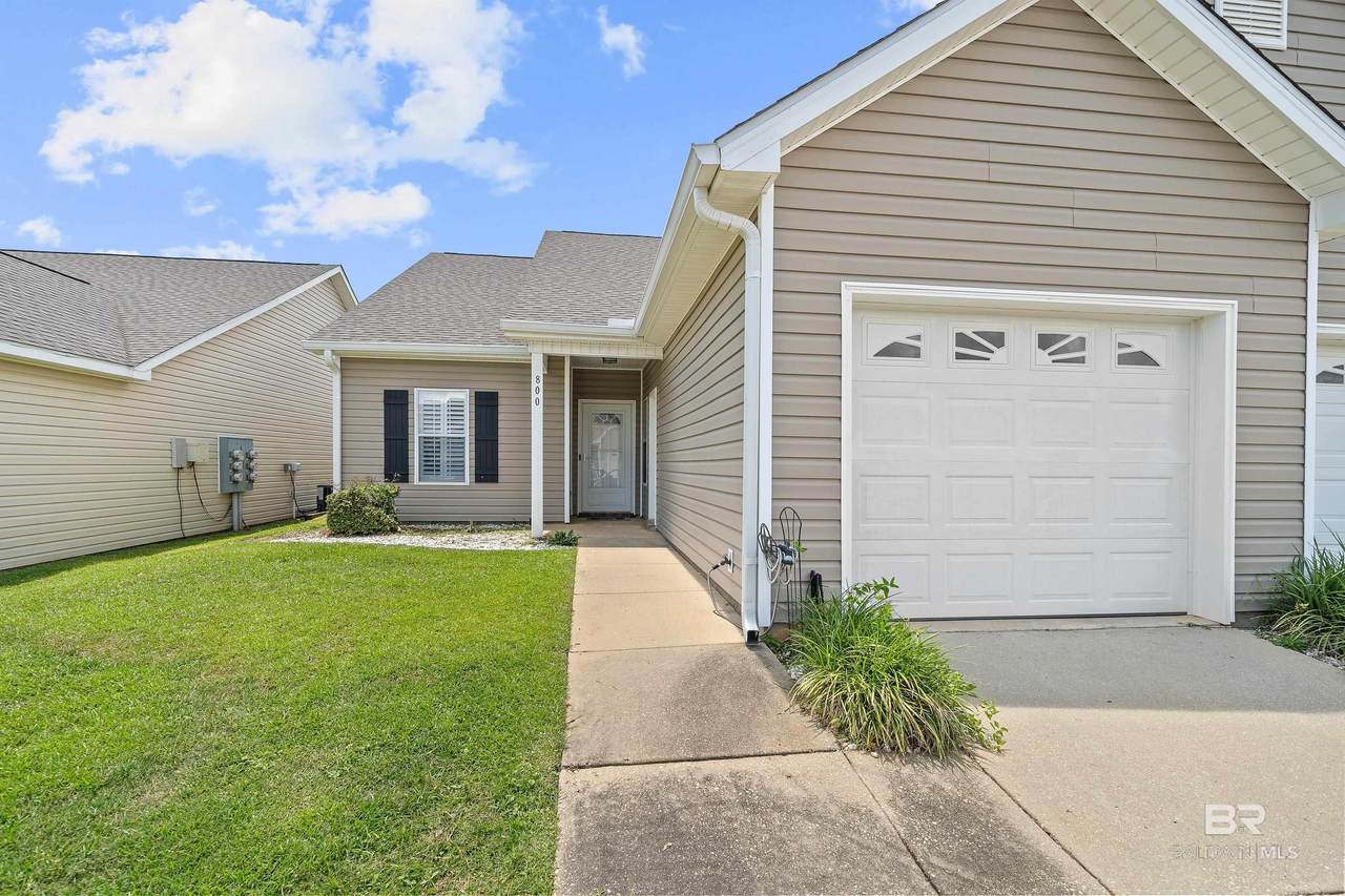 2651 Juniper Street - Photo 1