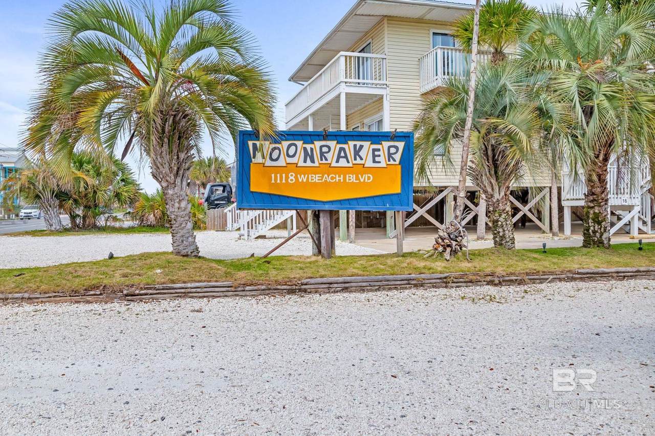 1118 Beach Boulevard - Photo 1