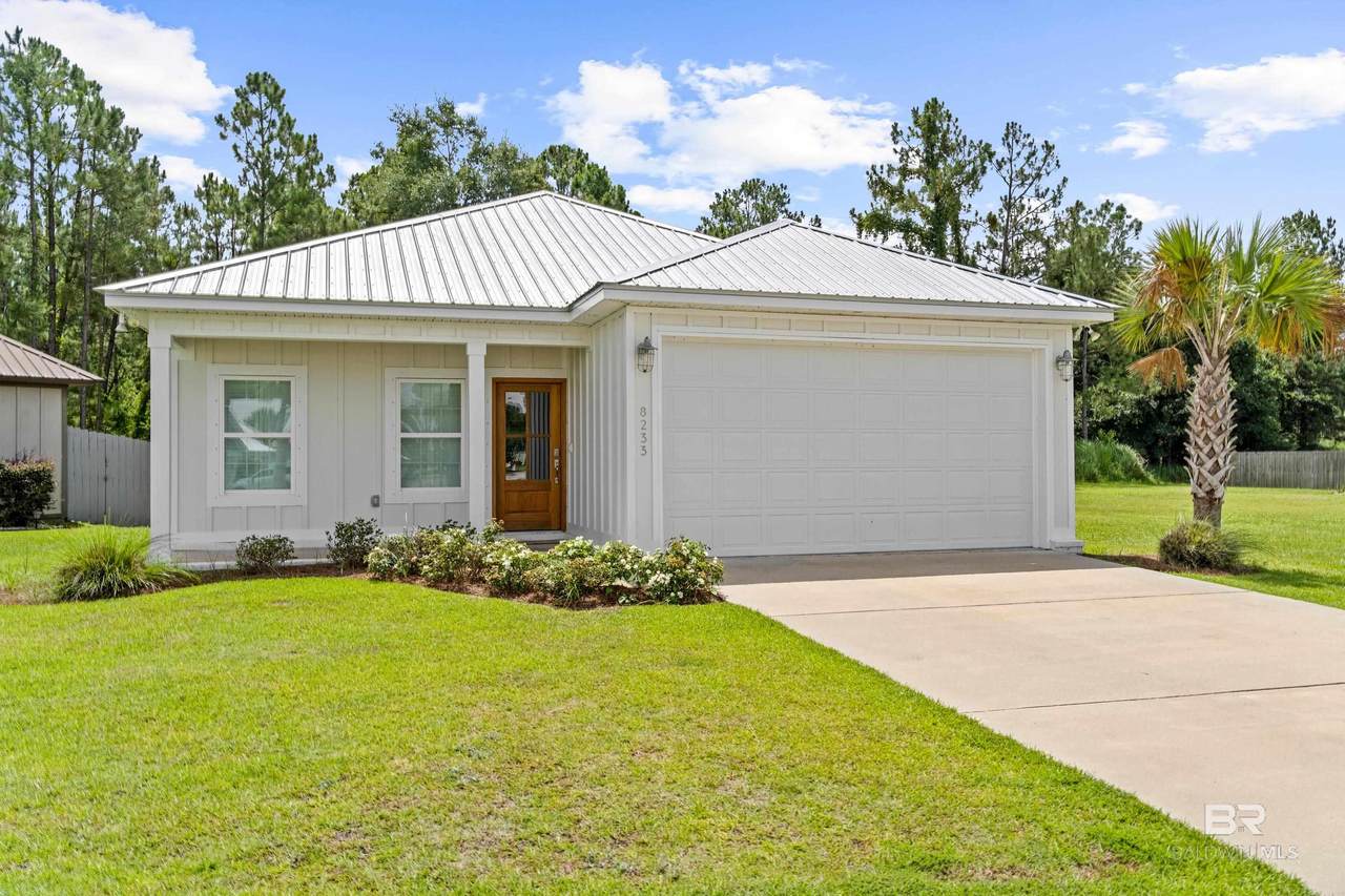 8233 Carmel Circle - Photo 1