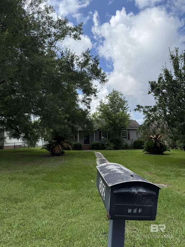 502 Myrtle Avenue - Photo 1