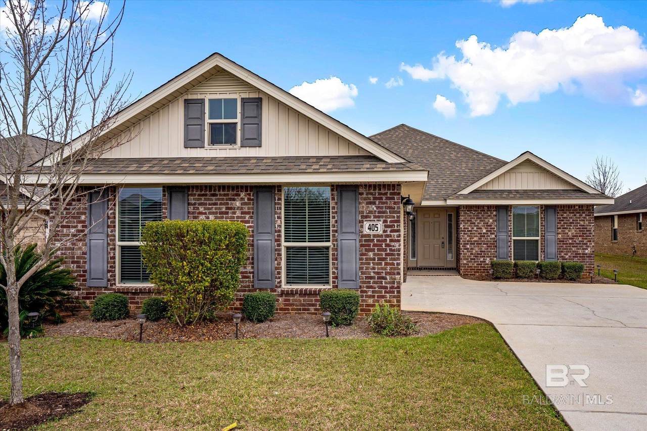405 Ellington Avenue - Photo 1