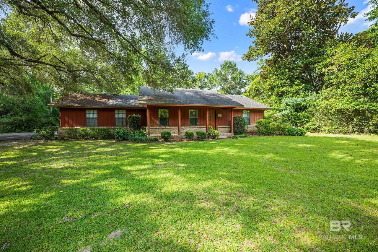 18050 Steele Lane - Photo 1