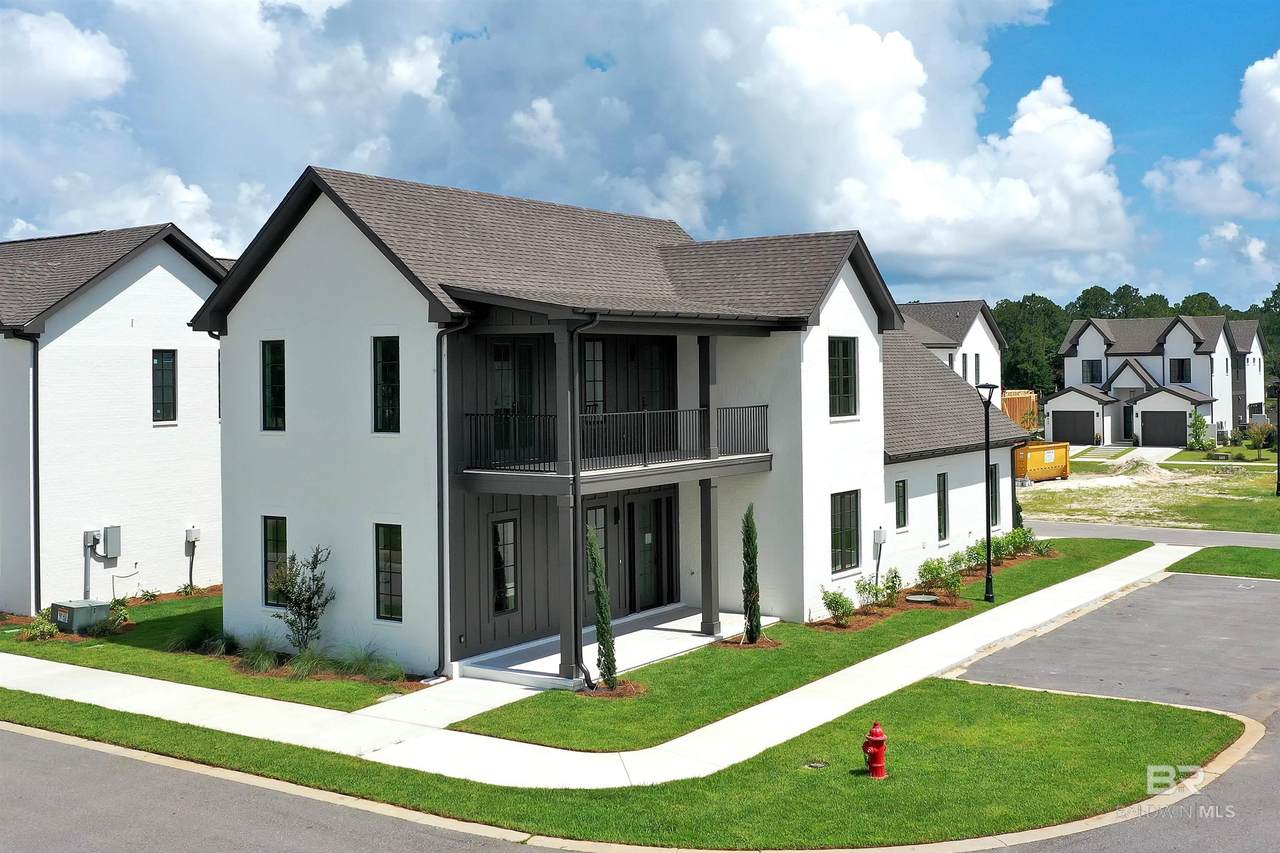 926 Inlet Circle - Photo 1