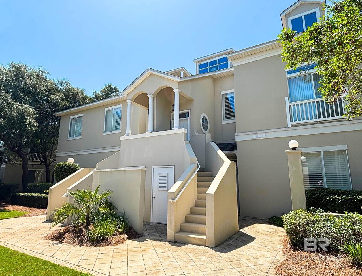 200 Peninsula Boulevard - Photo 1
