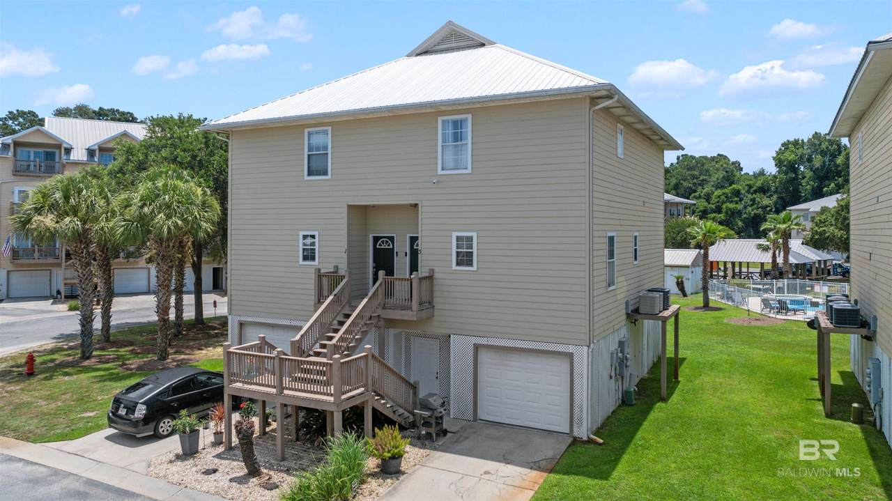 4 Yacht Club Drive - Photo 1