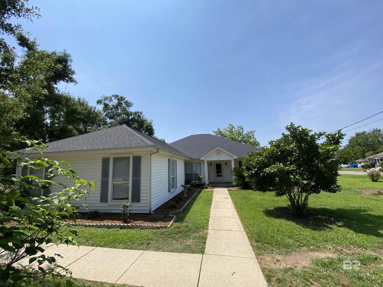 527 Carolyn Avenue - Photo 1