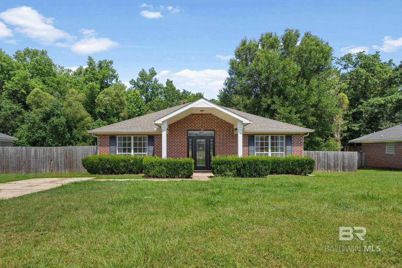 15982 Pecan View Drive - Photo 1