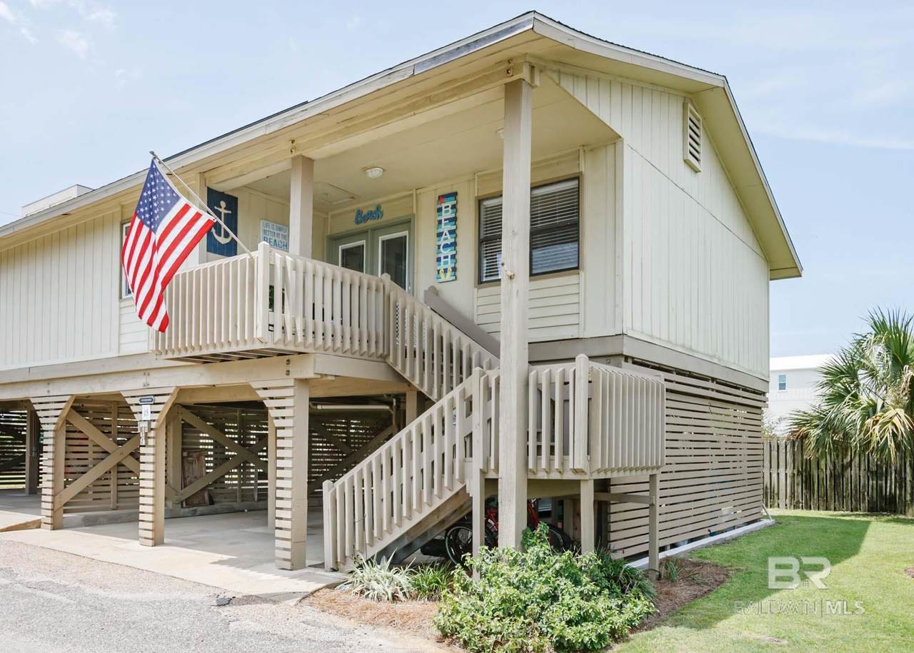 1028 Beach Boulevard - Photo 1