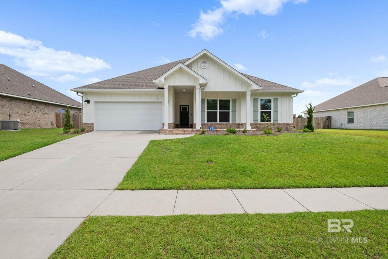 1154 Pencarro Boulevard - Photo 1