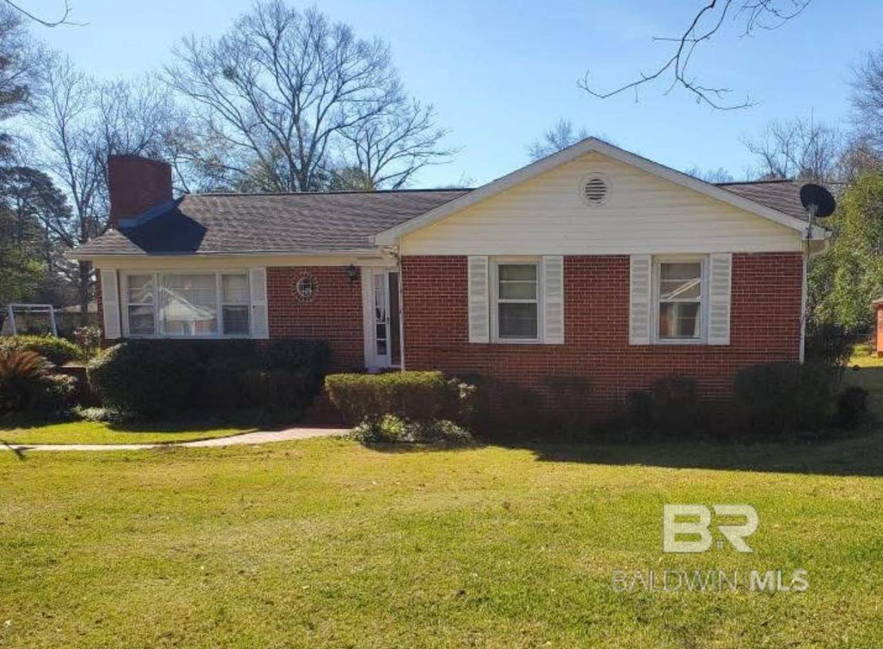 47 Chestnut Street - Photo 1