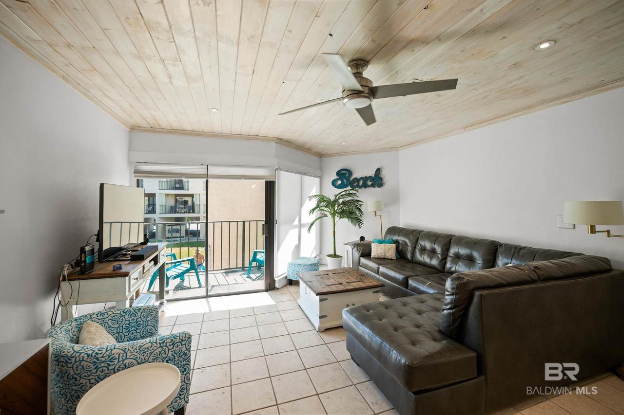 723 Beach Boulevard - Photo 1