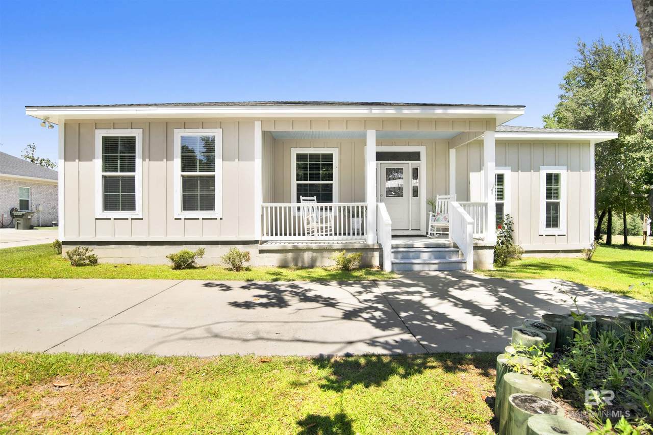30793 Baldwin Street - Photo 1