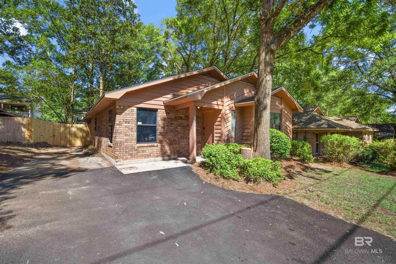 908 Schaub Avenue - Photo 1