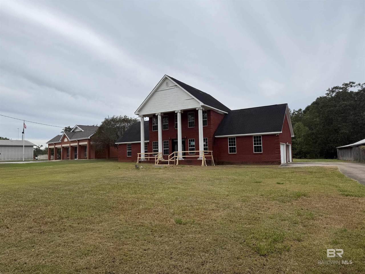 99 Cemetery Street - Photo 1