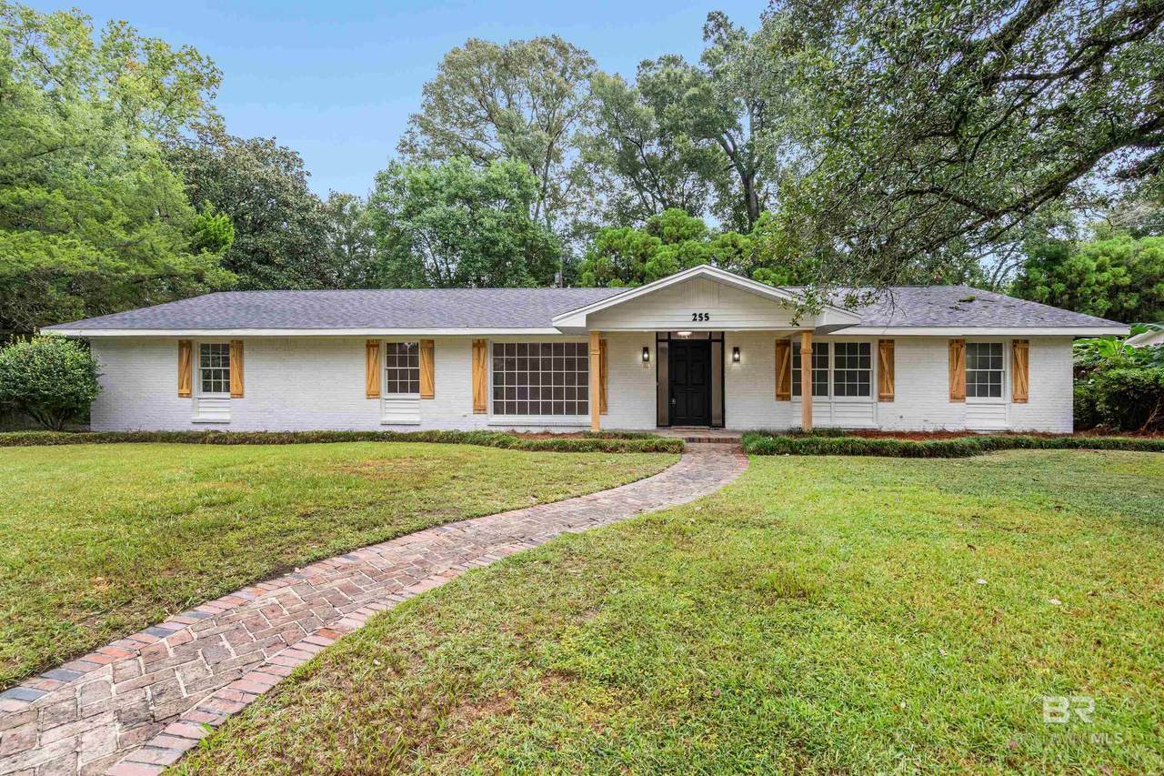 255 Berkley Court - Photo 1