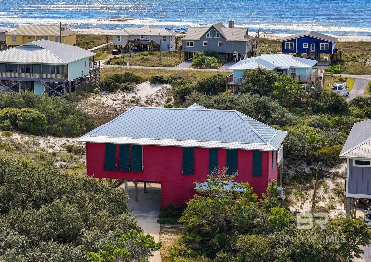 8888 Dolphin Lane - Photo 1