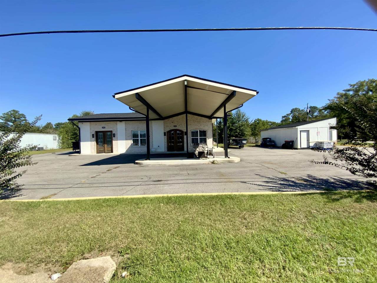 1903 Us Highway 31 - Photo 1