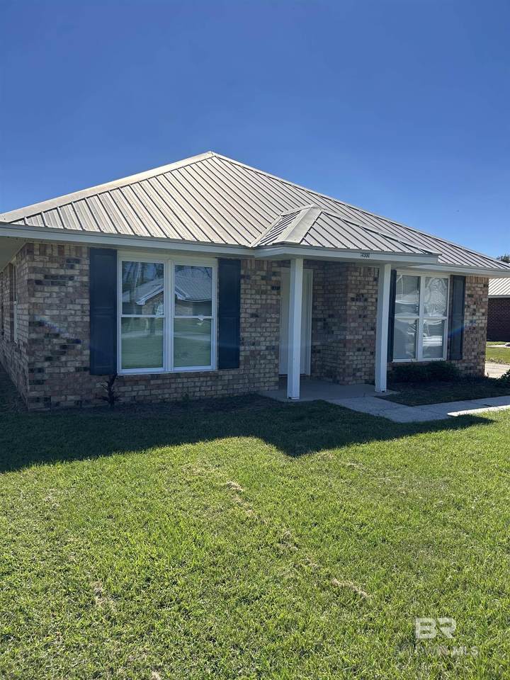 14900 Chase Court - Photo 1