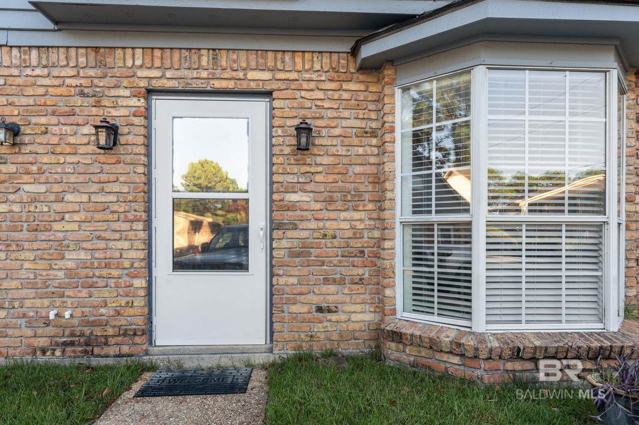 600 Cheshire Lane - Photo 1