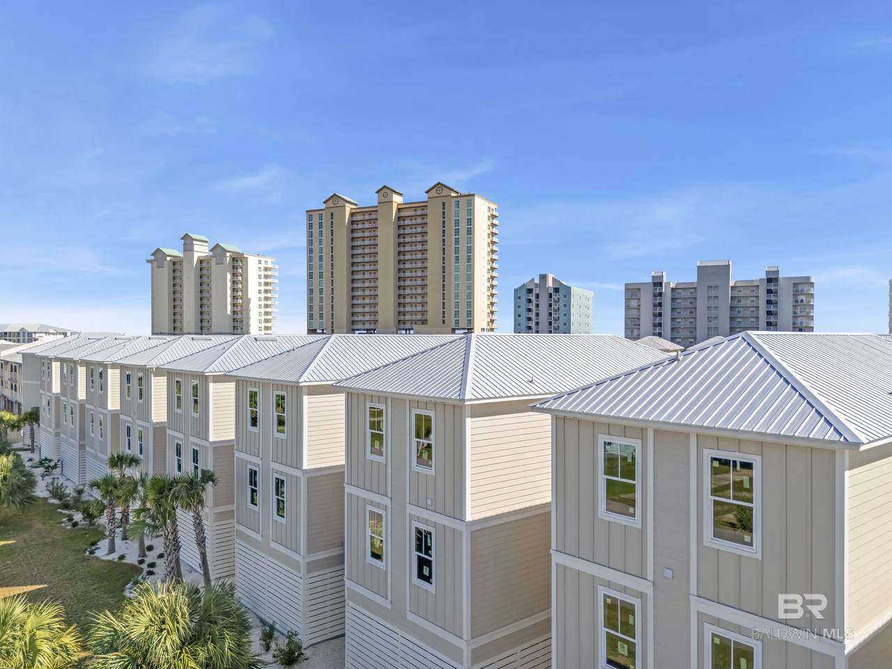 951 Lagoon Avenue - Photo 1