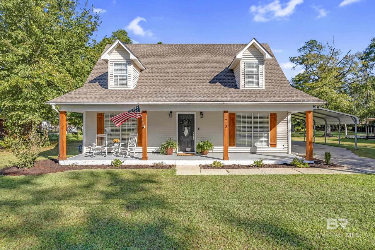 213 Maple Avenue - Photo 1